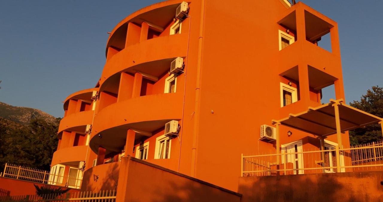 Apartments Danilo Kazanegra Sveti Stefan Extérieur photo
