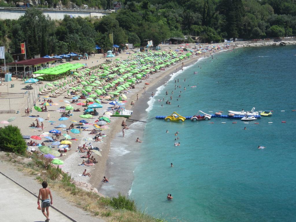 Apartments Danilo Kazanegra Sveti Stefan Extérieur photo